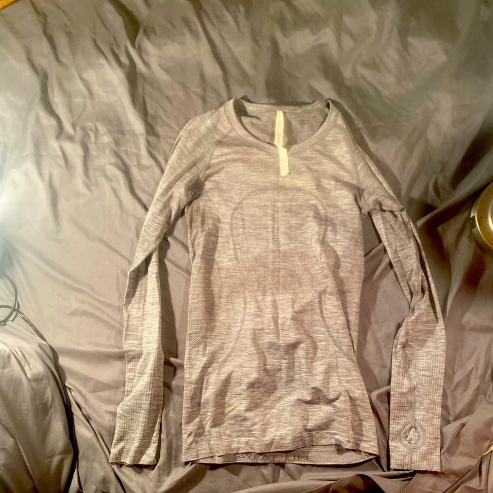 Lululemon Gray Top